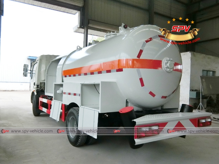LPG Dispenser Truck Dongfeng - LB